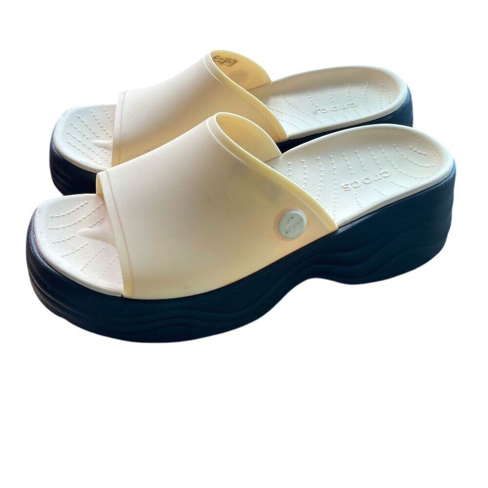 Crocs Women's Skyline Slide chunkySandals Vanilla Size 6W platform